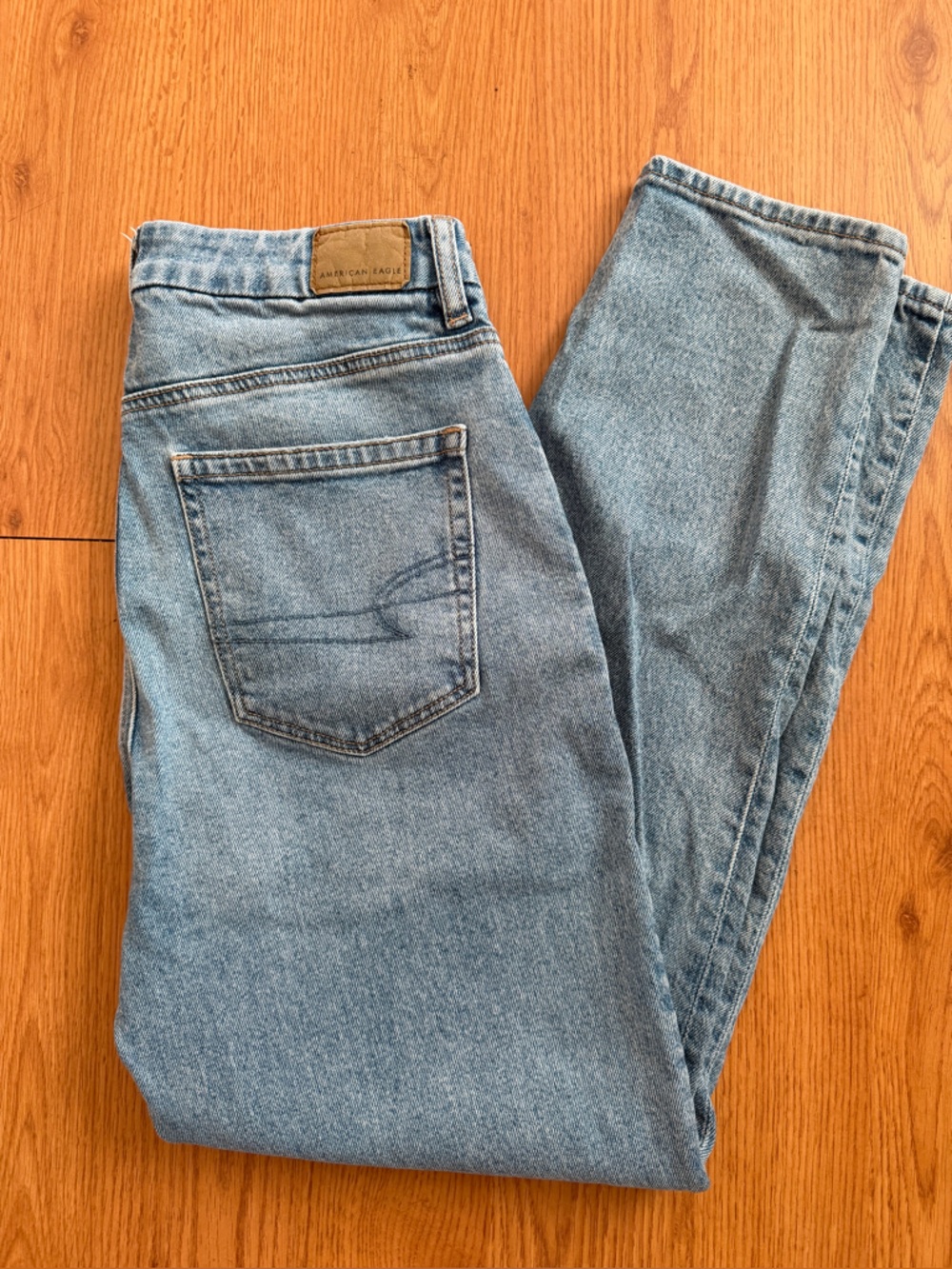 American Eagle Curvy Mom Jeans - Light Blue